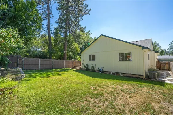 3108 N Pine Ct, Spokane, WA 99205