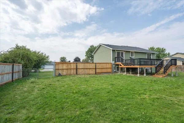 5620 N Canal St, Newman Lake, WA 99025