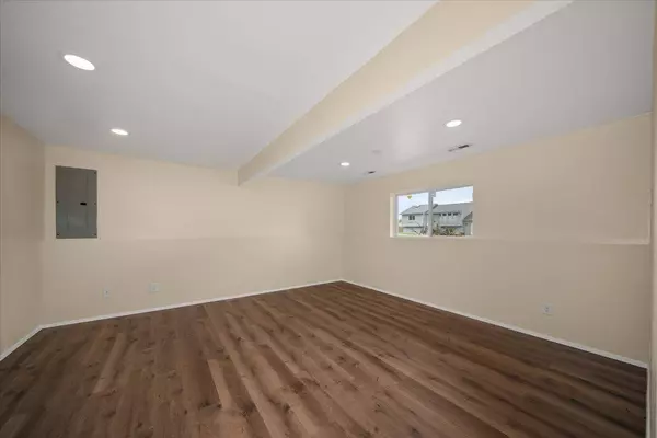 5620 N Canal St, Newman Lake, WA 99025