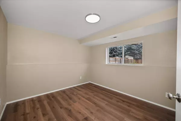 5620 N Canal St, Newman Lake, WA 99025