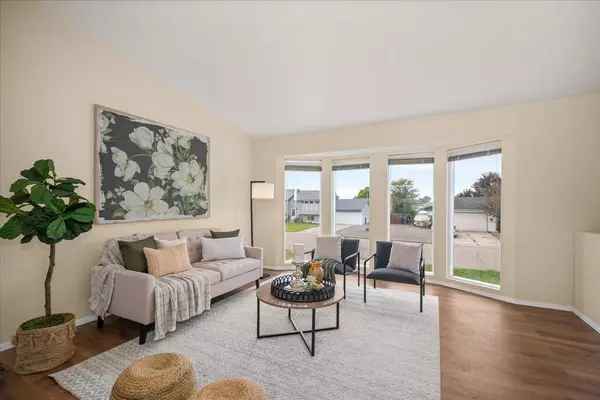 5620 N Canal St, Newman Lake, WA 99025