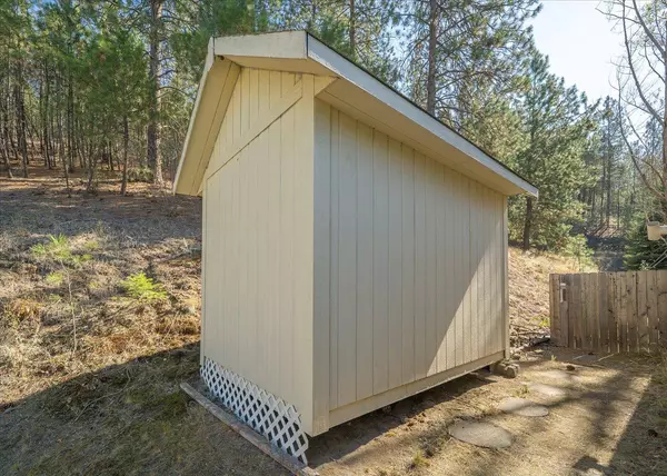 534 E Regina Ave, Spokane, WA 99218