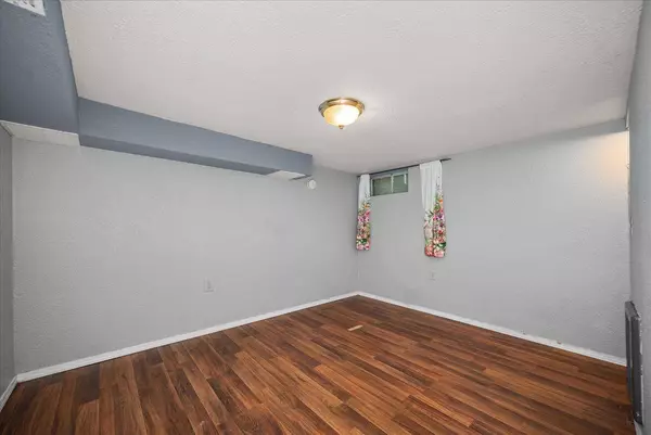 534 E Regina Ave, Spokane, WA 99218