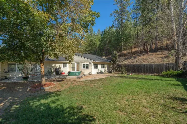 534 E Regina Ave, Spokane, WA 99218