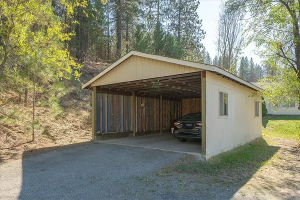 534 E Regina Ave, Spokane, WA 99218