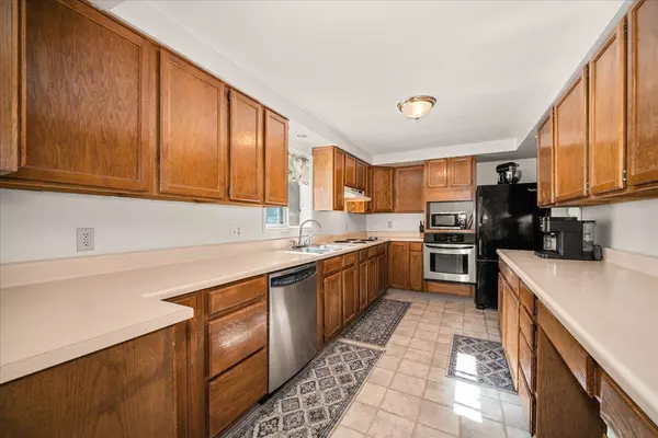 534 E Regina Ave, Spokane, WA 99218