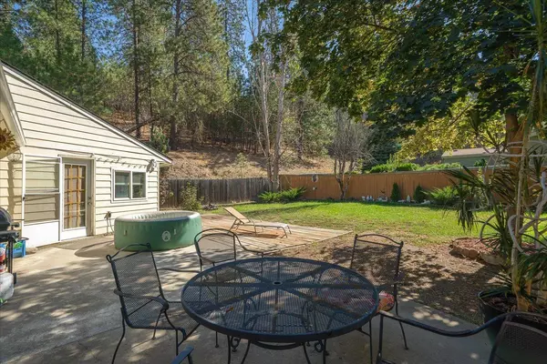 534 E Regina Ave, Spokane, WA 99218