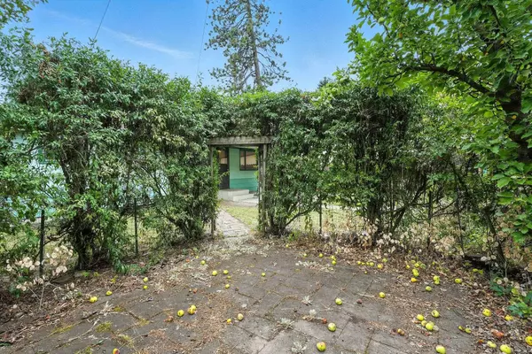 3308 W Kiernan Ave, Spokane, WA 99205