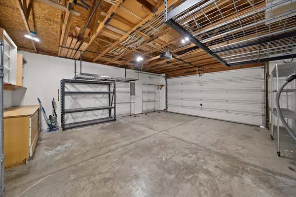 16920 N Woodcrest Ct, Colbert, WA 99005