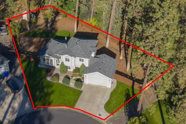 16920 N Woodcrest Ct, Colbert, WA 99005