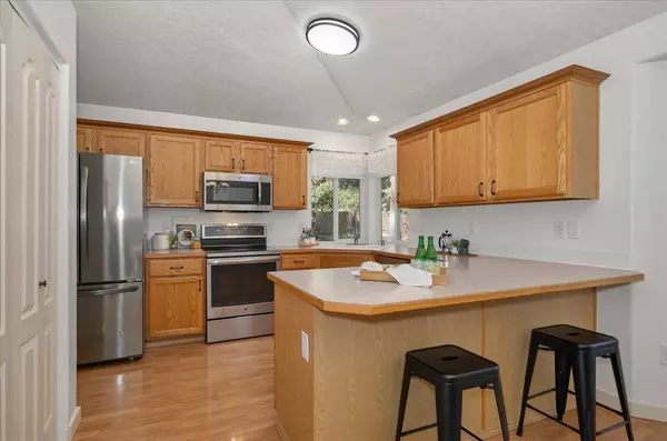 16920 N Woodcrest Ct, Colbert, WA 99005