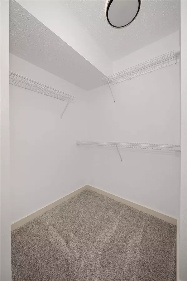 16920 N Woodcrest Ct, Colbert, WA 99005