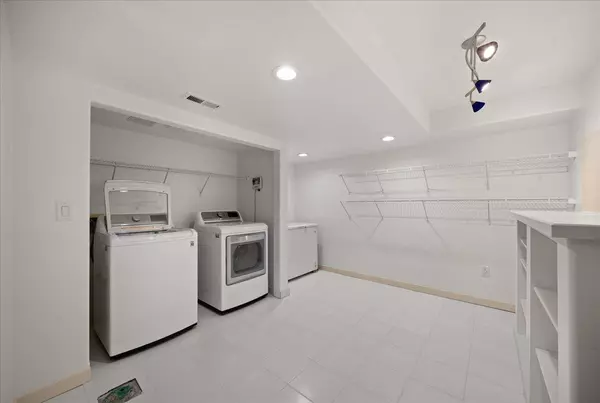 16920 N Woodcrest Ct, Colbert, WA 99005