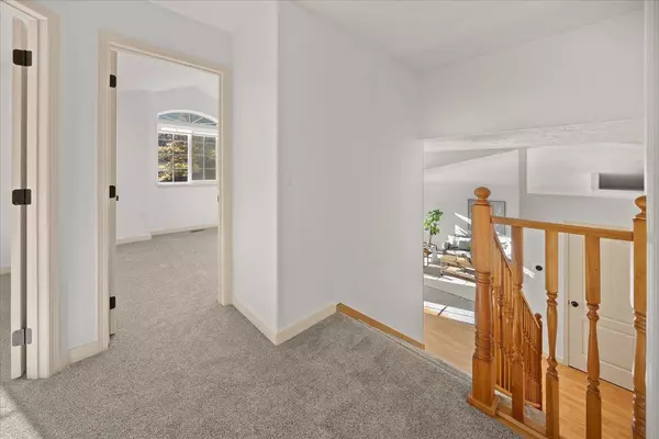 16920 N Woodcrest Ct, Colbert, WA 99005