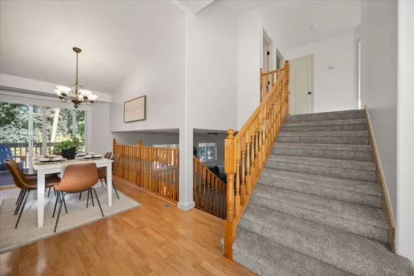 16920 N Woodcrest Ct, Colbert, WA 99005