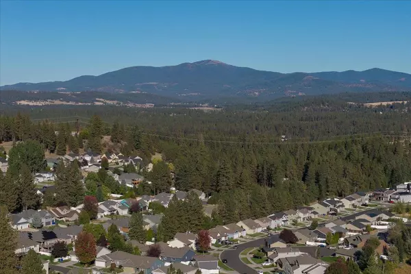 16920 N Woodcrest Ct, Colbert, WA 99005