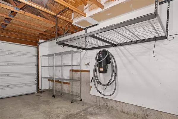 16920 N Woodcrest Ct, Colbert, WA 99005