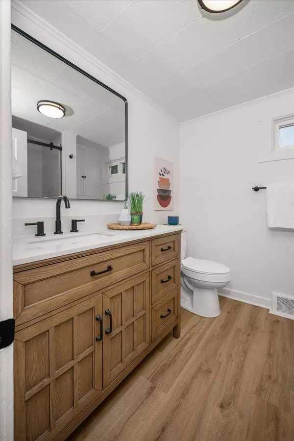 820 W Nora Ave, Spokane, WA 99205