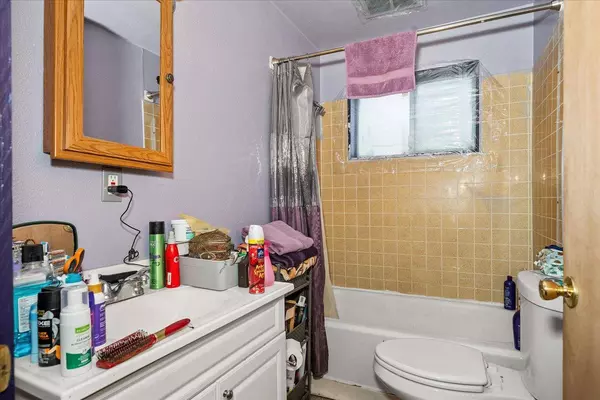 1623 W Garland Ave, Spokane, WA 99205