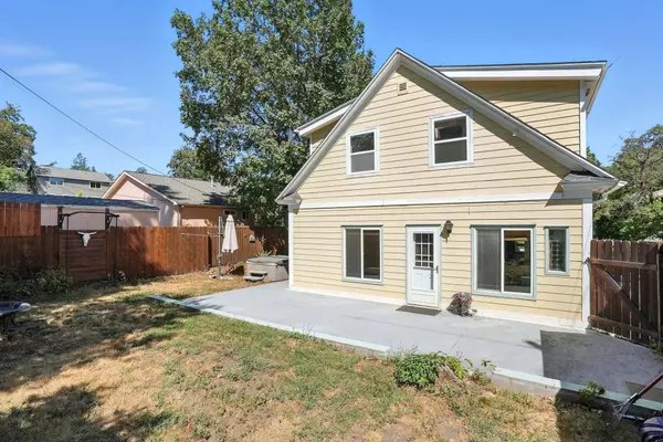 1032 E 11th Ave, Spokane, WA 99202