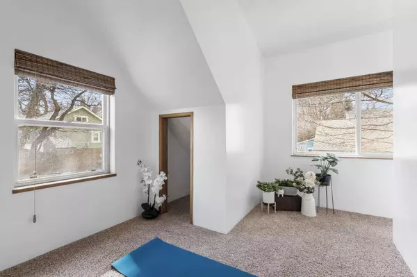 1032 E 11th Ave, Spokane, WA 99202