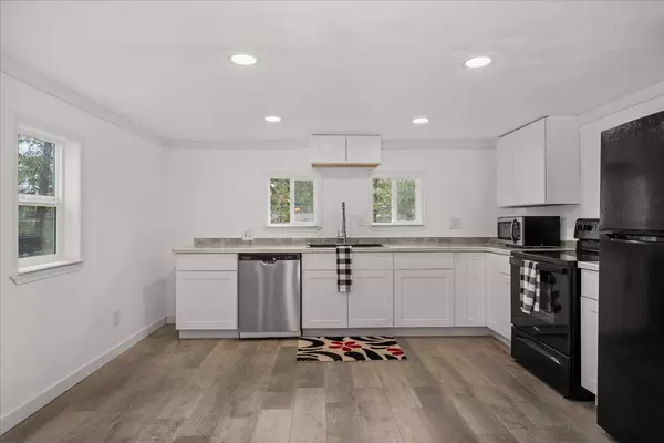 34314 N Newport Hwy, Chattaroy, WA 99003