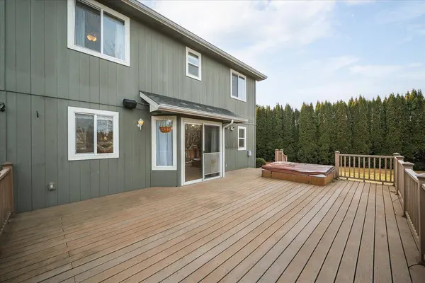 2305 E 52nd Ln, Spokane, WA 99223