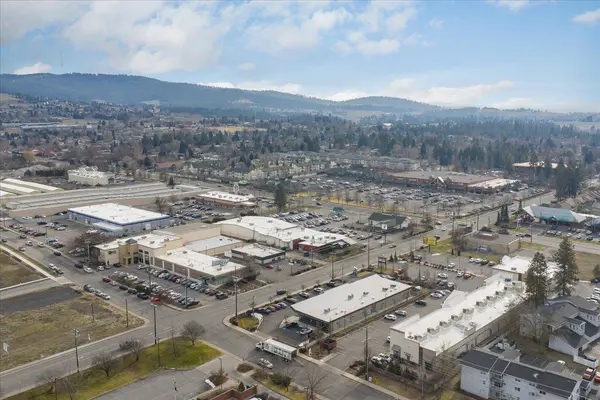 2305 E 52nd Ln, Spokane, WA 99223