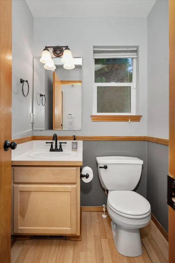 2305 E 52nd Ln, Spokane, WA 99223