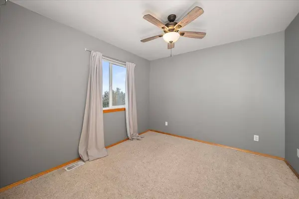 2305 E 52nd Ln, Spokane, WA 99223