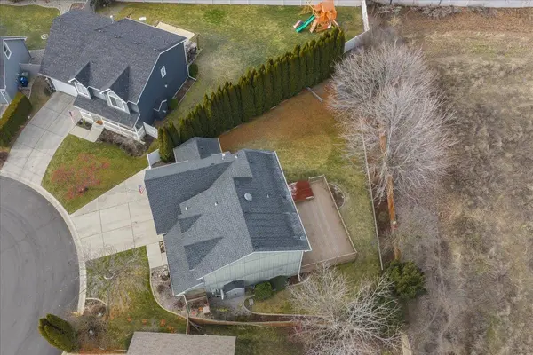 2305 E 52nd Ln, Spokane, WA 99223