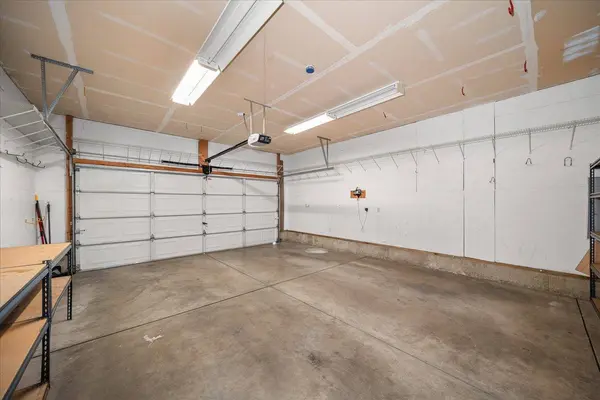 2305 E 52nd Ln, Spokane, WA 99223