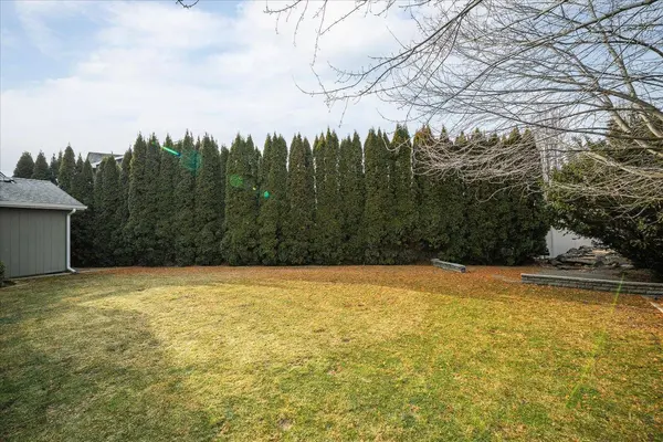 2305 E 52nd Ln, Spokane, WA 99223