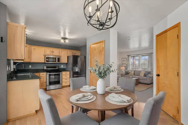 2305 E 52nd Ln, Spokane, WA 99223