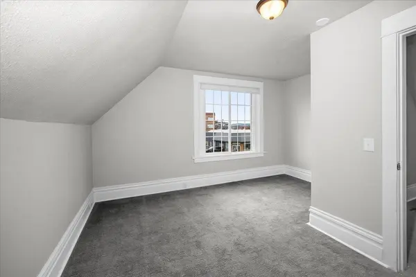 1327 N Howard St, Spokane, WA 99201