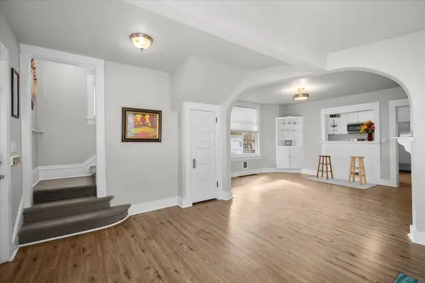 1327 N Howard St, Spokane, WA 99201