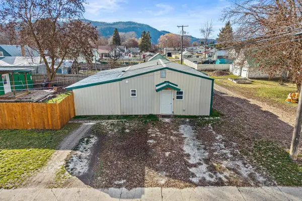 108 S Stevens St, Chewelah, WA 99109