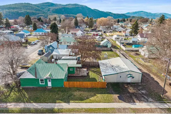 108 S Stevens St, Chewelah, WA 99109