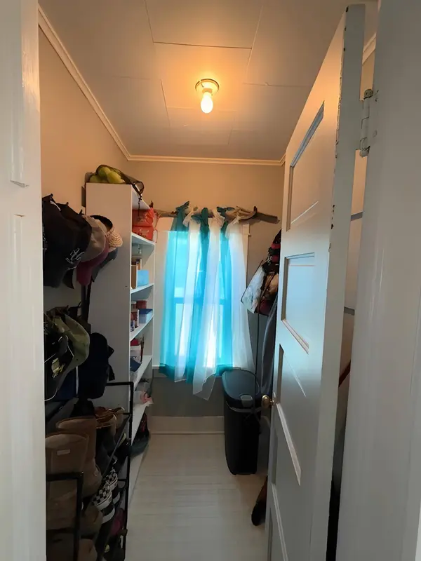 613 W Knox Ave, Spokane, WA 99205