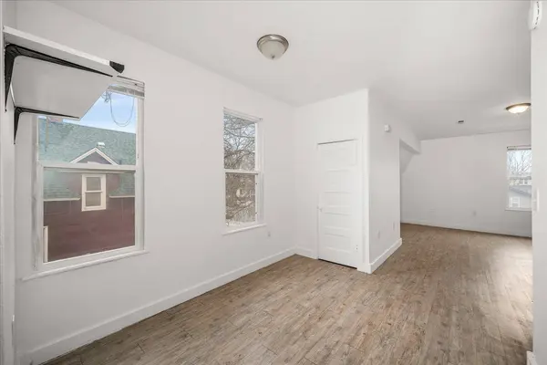 613 W Knox Ave, Spokane, WA 99205