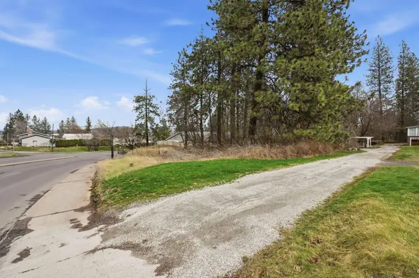 1215 S Ray St, Spokane, WA 99202