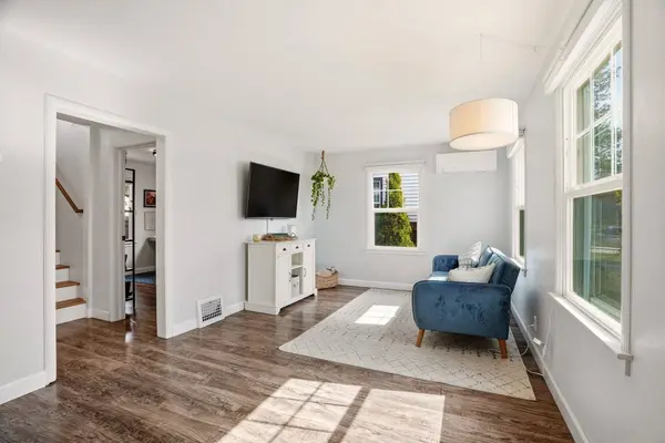 925 E Thurston Ave, Spokane, WA 99203