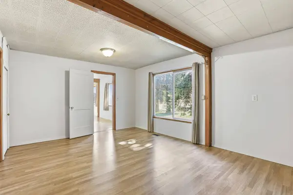 4853 N Sherman Rd, Deer Park, WA 99006