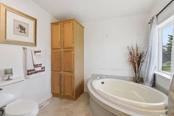 6514 N Regal St, Spokane, WA 99217