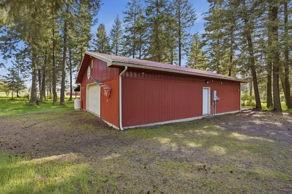 32223 N Whitetail Ln, Chattaroy, WA 99003