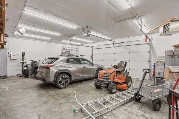 32223 N Whitetail Ln, Chattaroy, WA 99003