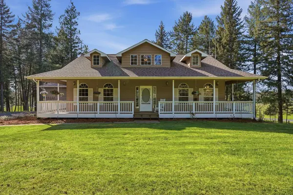 32223 N Whitetail Ln, Chattaroy, WA 99003