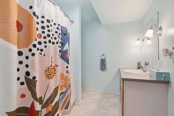 32223 N Whitetail Ln, Chattaroy, WA 99003