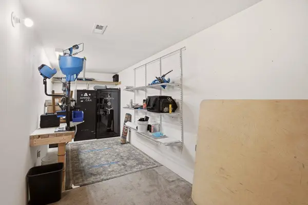 32223 N Whitetail Ln, Chattaroy, WA 99003