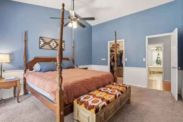 32223 N Whitetail Ln, Chattaroy, WA 99003